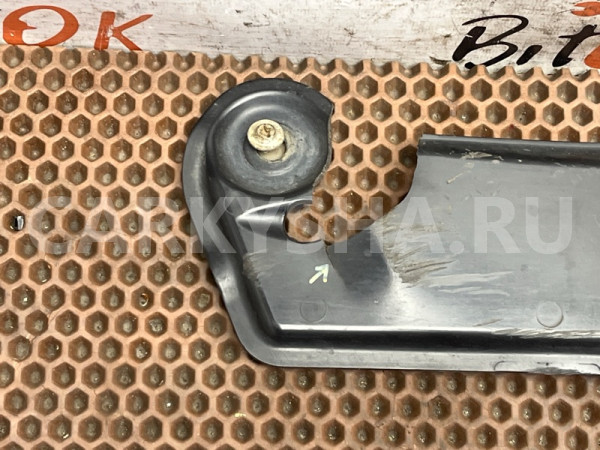 Защита моторного отсека Mini Clubman оригинальный номер 51 75 2 755 449, 51 75 2 755 449, 51752755449, 2755449