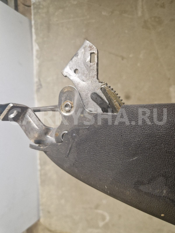 Рычаг стояночного тормоза Volkswagen Polo 5 СЕДАН Volkswagen Polo оригинальный номер 6R0711461N82V