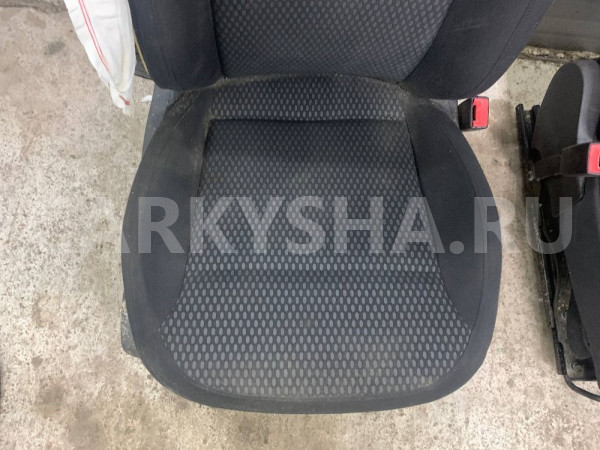 Передние сидения Volkswagen Polo 5 Volkswagen Polo оригинальный номер 6RU881405HIUM