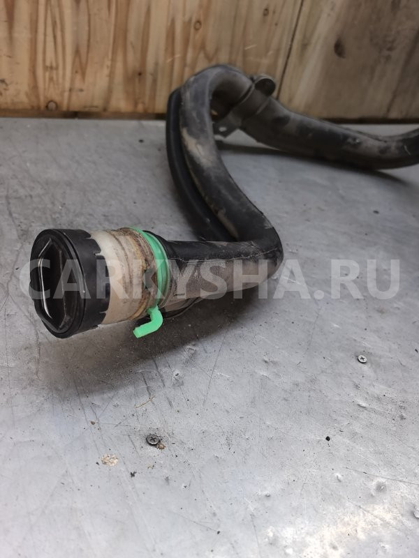 Горловина топливного бака Toyota Avensis 