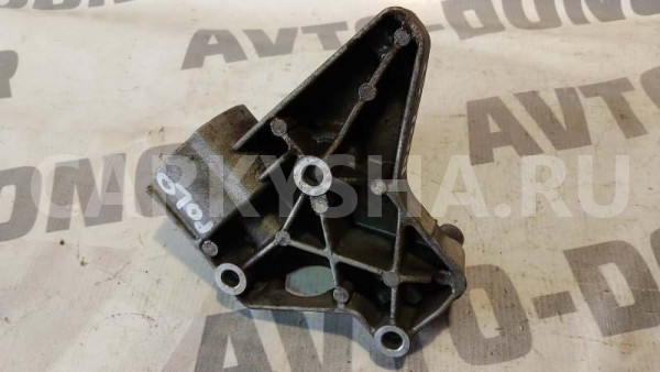 Кронштейн натяжного ролика Volkswagen Polo 5 СЕДАН Volkswagen Polo оригинальный номер 6RF260885