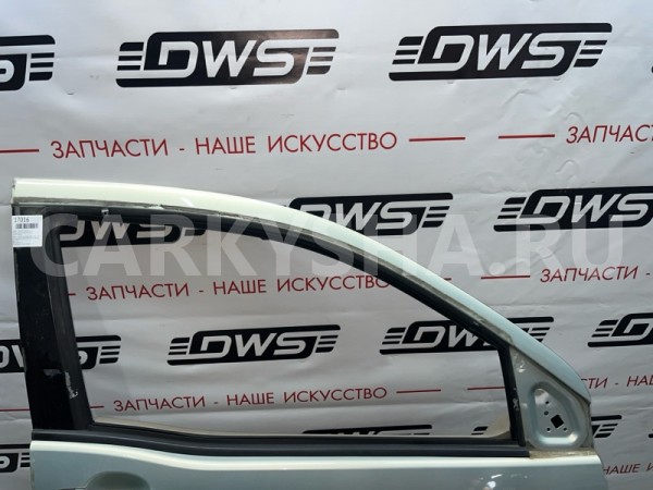 Дверь передняя правая Toyota Raum 