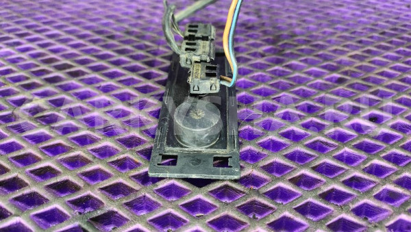 Реле обогрева форсунок Mercedes Benz W210 Mercedes-Benz E-klasse оригинальный номер 1268201111