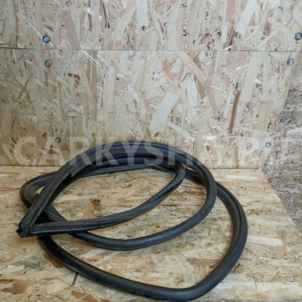 Уплотнитель проёма передней прав Toyota Auris E150 Toyota Auris оригинальный номер 6231102110B0