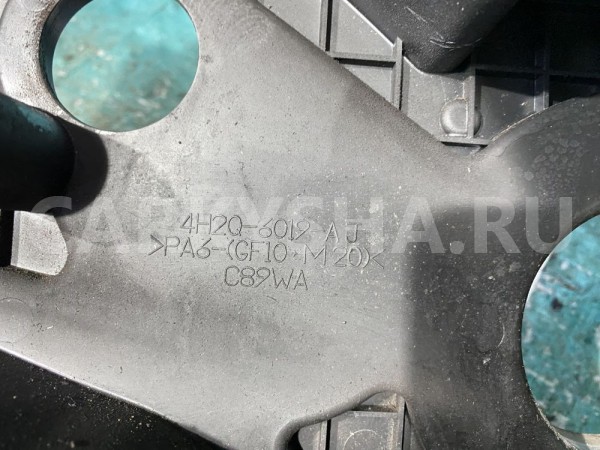 Крышка ремня грм Land Rover Discovery 3 L319 Land Rover Discovery оригинальный номер LR006393