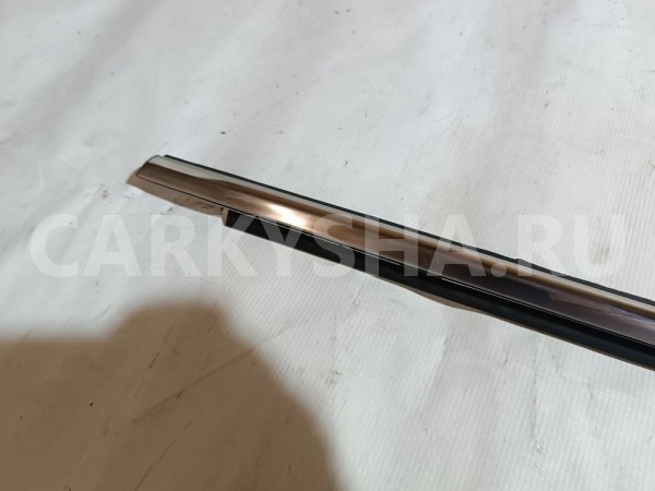 Накладка стекла переднего левого Ford Mondeo 