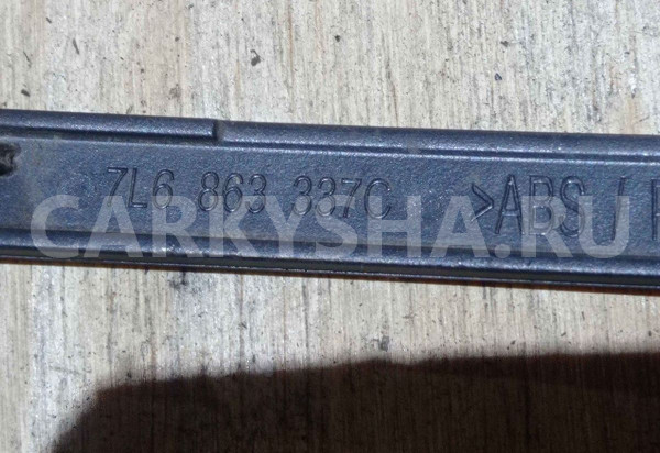 Рамка магнитолы Volkswagen Touareg I (2002—2006) Volkswagen Touareg оригинальный номер 7L6863337C