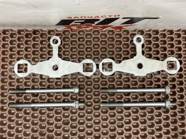 Скобы-кронштейны топливных форсунок BMW X1 оригинальный номер 13 64 7 595 405, 13 64 7 595 405, 13647595405, 7595405