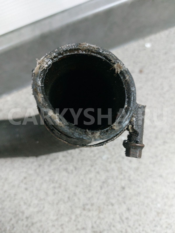 Патрубок интеркулера Opel Astra J Opel Astra оригинальный номер 13265269