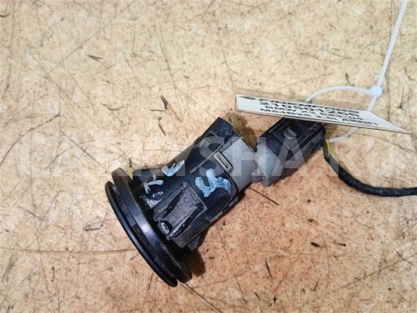 Название детали Датчик парковки Модель BMW X3 E83 BMW X3 оригинальный номер 66206989069