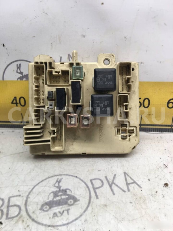 Блок предохранителей салонный Toyota Camry SV30 Toyota Celica оригинальный номер 82641-20190
