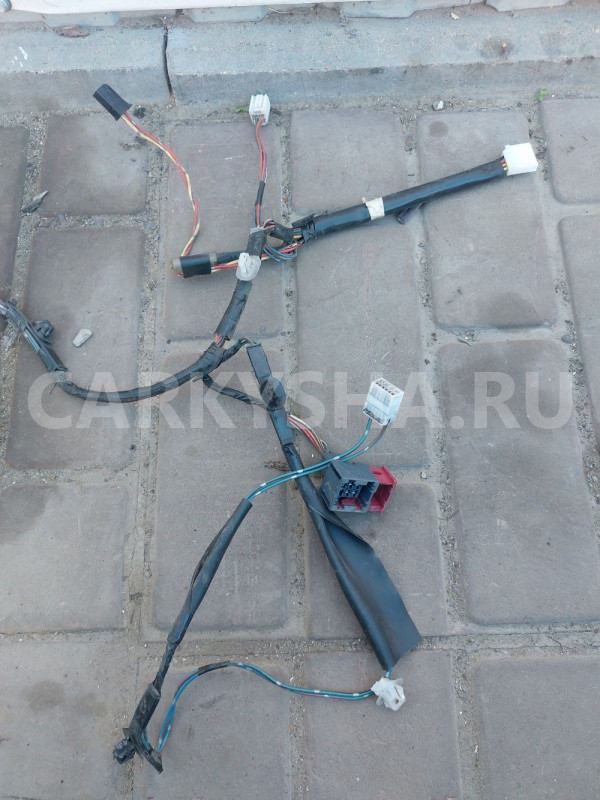 Проводка задней левой двери Toyota Avensis T250 Toyota Avensis оригинальный номер 8215405170