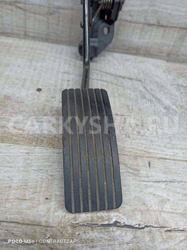 Педаль газа Hyundai Getz I рестайлинг (2005—2011) Hyundai Getz оригинальный номер 327261C000