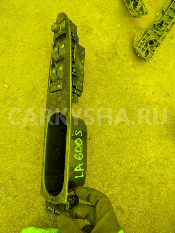 Блок управления стеклами Daihatsu Tanto 