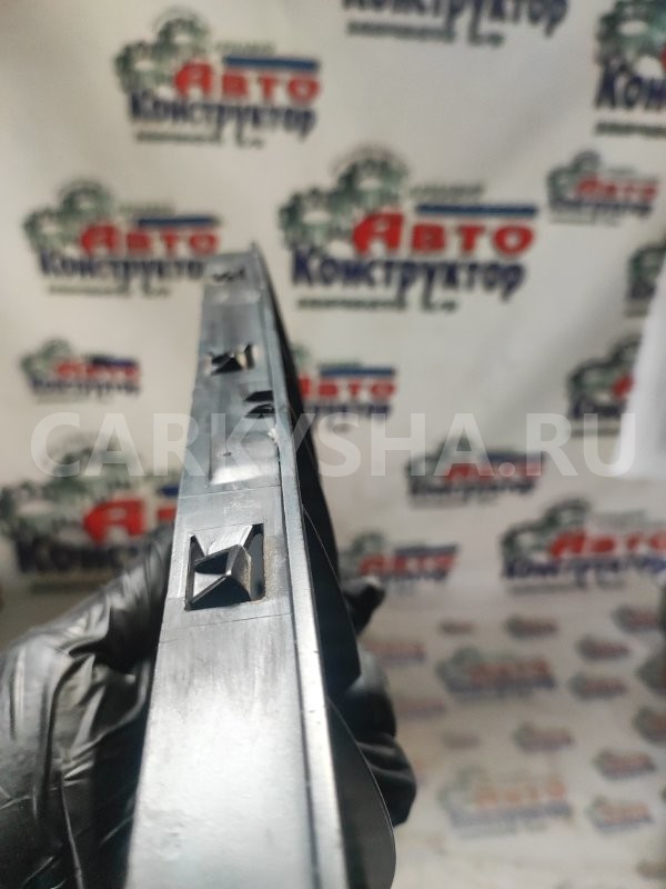 решетка в капот с форсункой омывателя BMW X5 