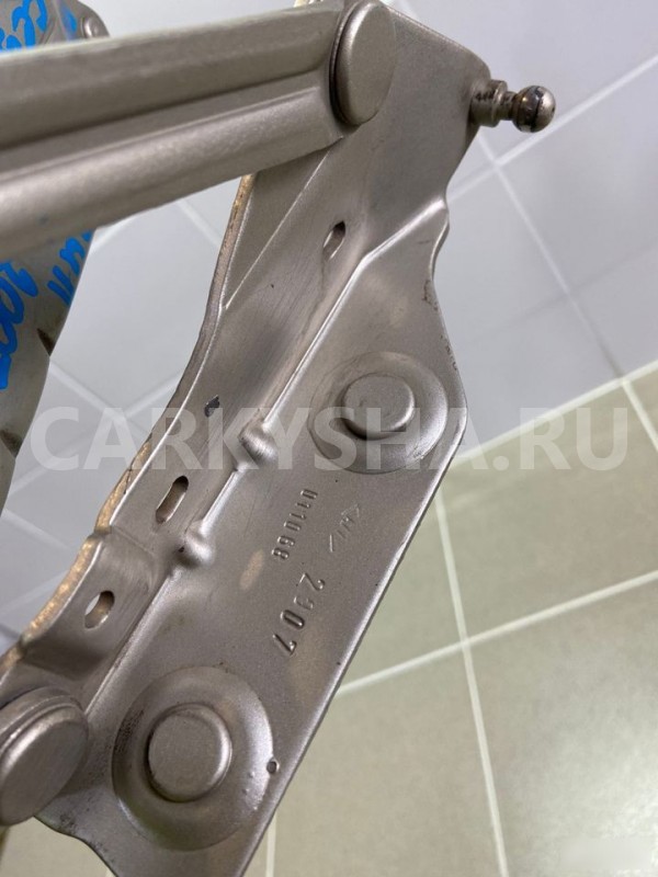 Петли крышки багажника Renault Megane II 2007 г Renault 20 