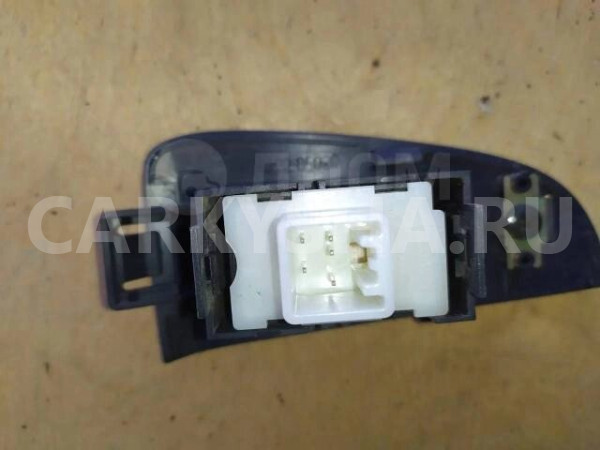 Кнопка стеклоподъемника Toyota Avensis AZT250 AZ-FSE 2.0 2006 (б/у) Toyota Avensis оригинальный номер 7427205020