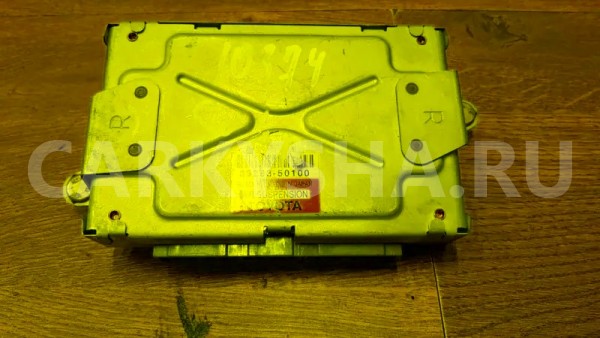 Блок управления подвеской Toyota Celsior 