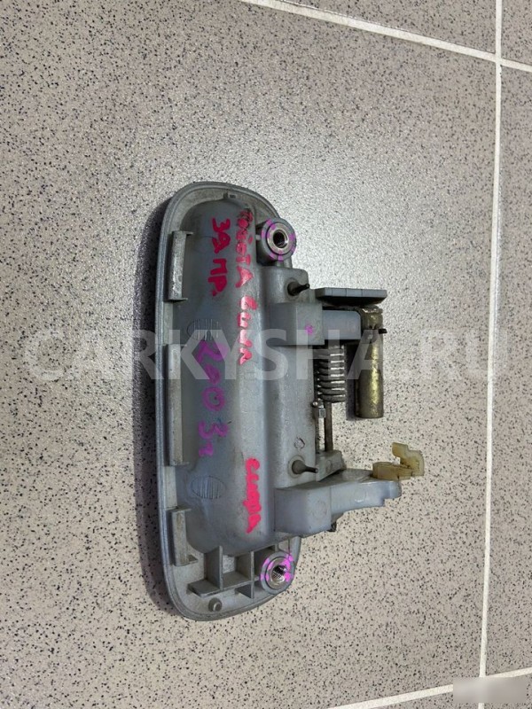 Ручка двери задняя правая Toyota Will Cypha 2003 Toyota WiLL Cypha оригинальный номер 6922321010