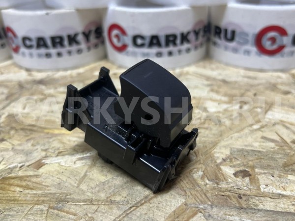 Кнопка стеклоподъемника Toyota C-HR I Рестайлинг  оригинальный номер 84810-F4030