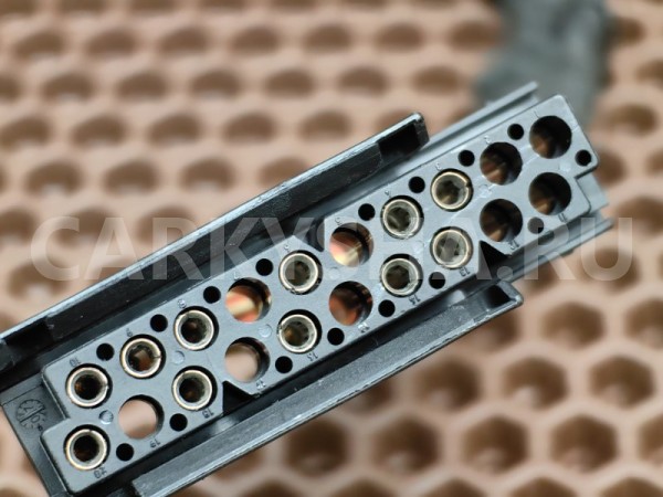 Разъем усилителя 20 pol BMW 5er 