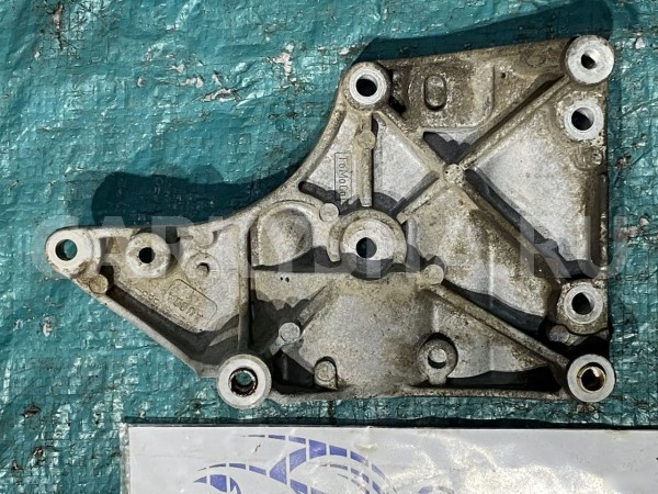 Кронштейн компрессора кондиционера Jaguar XF X250 Jaguar XF оригинальный номер 2W9E19N586AF