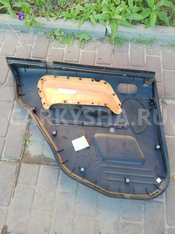 Обшивка двери задней правой Ford fusion Ford Fusion 