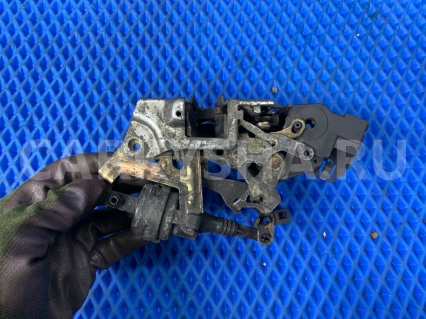 Замок двери передний левый Mercedes W202 W210 Mercedes-Benz E-klasse 