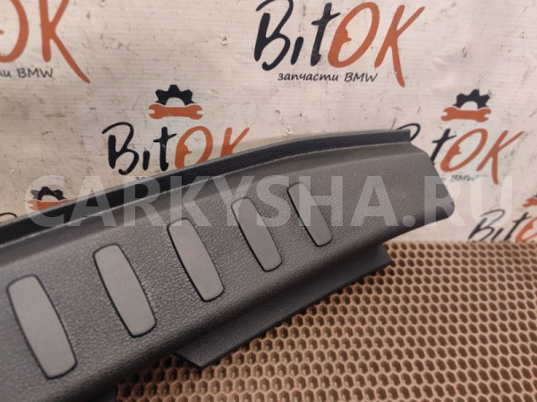 Накладка погрузочного борта BMW X1 оригинальный номер 51 47 2 990 736, 51 47 2 990 736, 51472990736, 2990736, 51 47 2 990 628, 51472990628, 2990628
