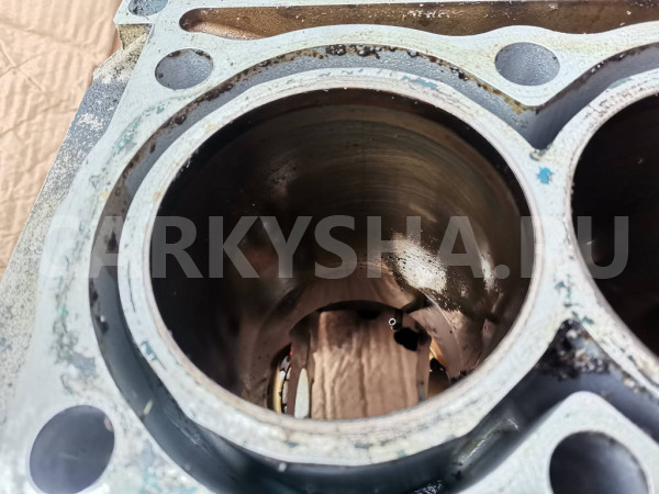 Блок цилиндров Mercedes-Benz C-класс W204 271.950 2008 Mercedes-Benz C-klasse оригинальный номер A2710104205