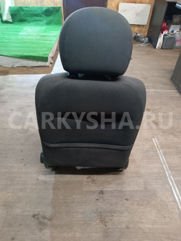 Сиденье переднее правое Ford Focus 