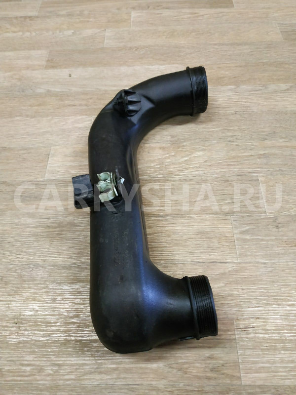 Патрубок интеркулера Land Rover Freelander оригинальный номер 6G929C623AD