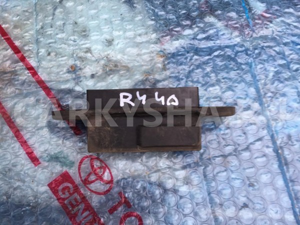 Кнопка открывания багажника Toyota RAV 4 IV (CA40) 