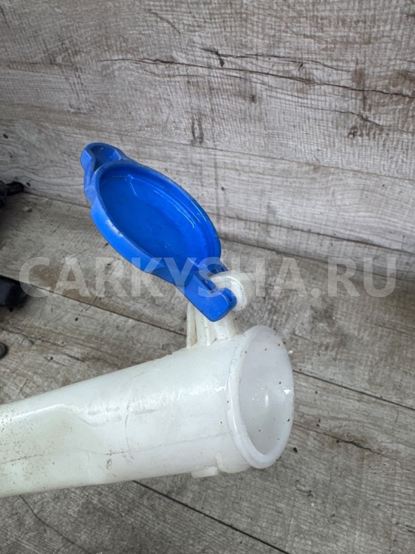 Бачок омывателя Kia Picanto 2 дефект крепления Kia Picanto оригинальный номер 986101y100