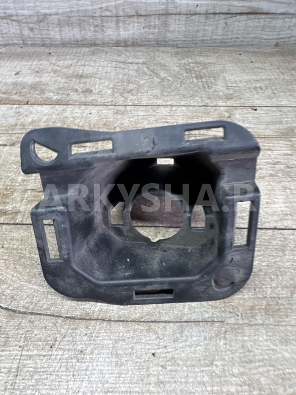 Кронштейн форсунки омывателя левый BMW X5 E70 BMW X5 оригинальный номер 51657223005