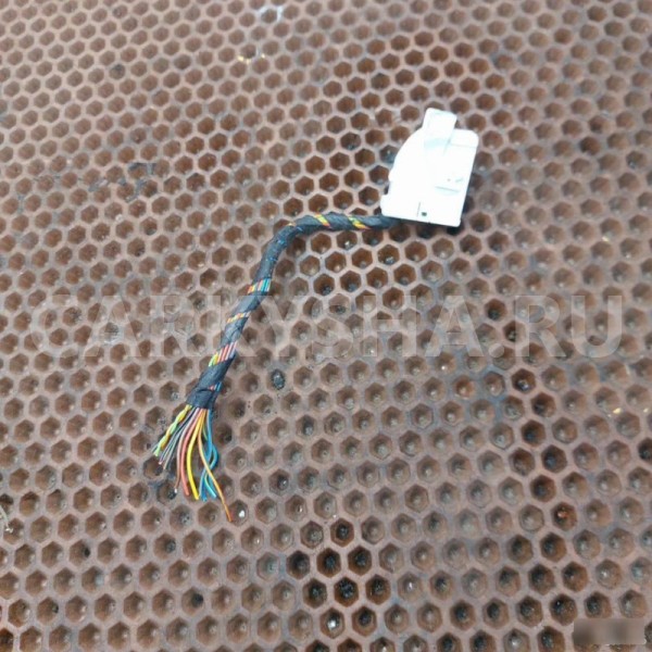 Разъем блока управления подвеской BMW 5er 