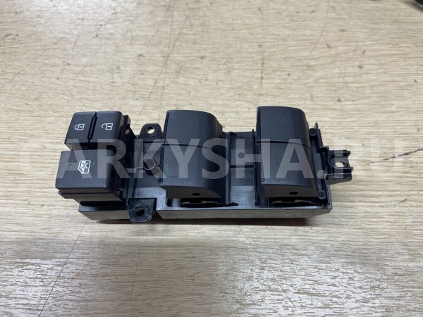 Блок управления стеклоподъемниками Toyota RAV 4 V (XA50) оригинальный номер 84040-42020