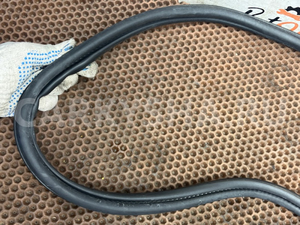 Уплотнитель багажника BMW X1 оригинальный номер 51 76 2 990 474, 51 76 2 990 474, 51762990474, 2990474