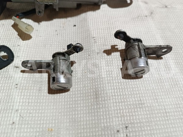 Замок зажигания со вставками (к-кт) Chevrolet Lacetti 