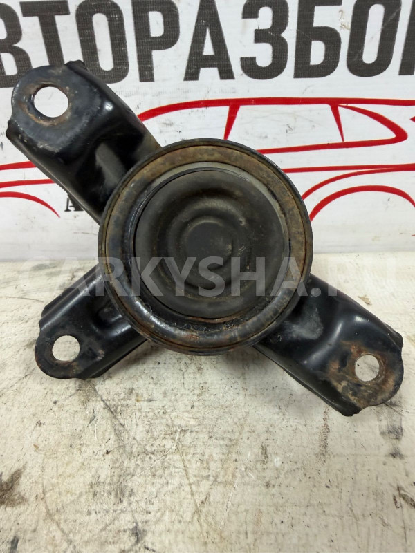 Подушка (опора) двигателя правая Hyundai Elantra 5 Kia Cerato оригинальный номер 218103X000