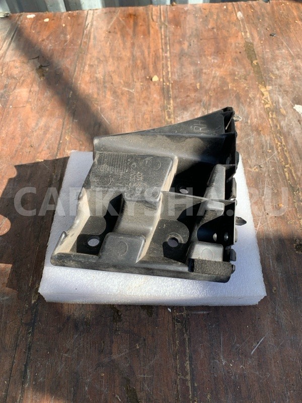 Кронштейн крыла Volvo V40 2012-2016 31395102, передний правый Volvo V40 