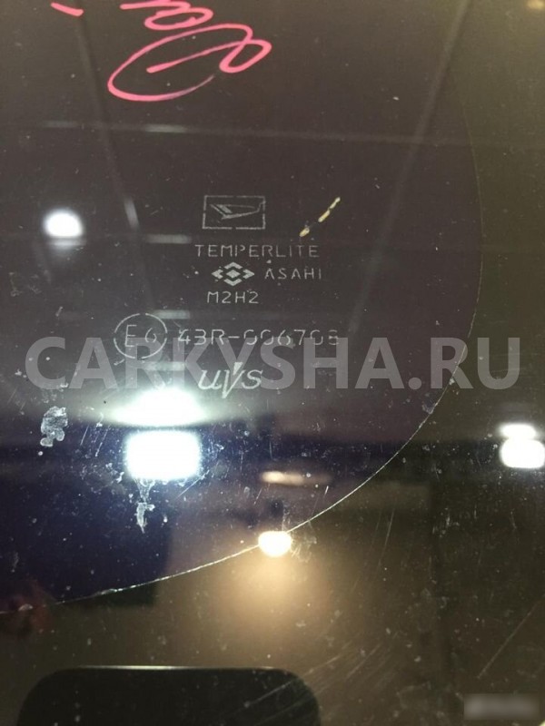 Заднее стекло левое(глухое) Daihatsu YRV 2002 г Daihatsu YRV 