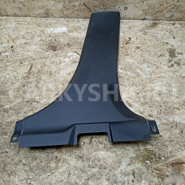 Обшивка средней стойки правая lancer 10 Mitsubishi Lancer оригинальный номер 7211A056