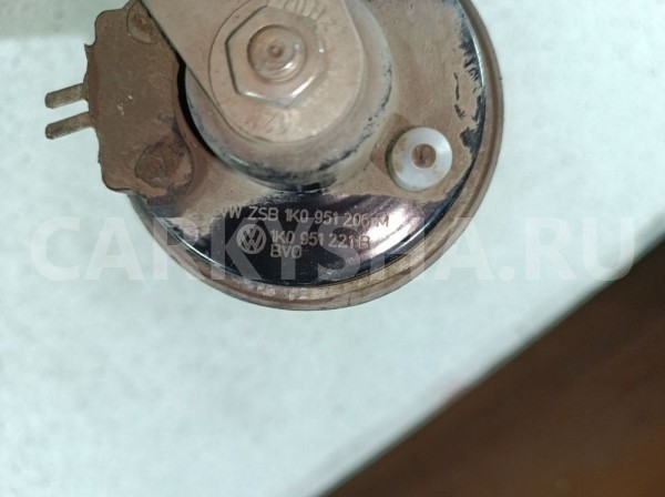 Сигнал звуковой Skoda Octavia II рестайлинг (2008—2013) Skoda Octavia оригинальный номер 1k0951221b