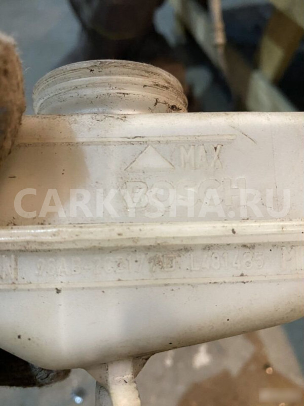 Бачок тормозной жидкости Ford Focus 1 Ford Focus 