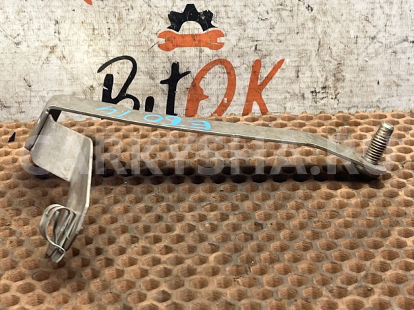 Кронштейн глушителя BMW 5er оригинальный номер 18 20 7 562 124, 18 20 7 562 124, 18207562124, 7562124, 18 20 7 535 138, 18207535138, 7535138