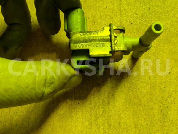 Вакуумный клапан Toyota Probox оригинальный номер 90910-12202