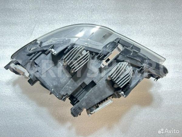 Фара правая BMW 5 F10 N52B30 2010 BMW 5er оригинальный номер 63 11 7 271 910