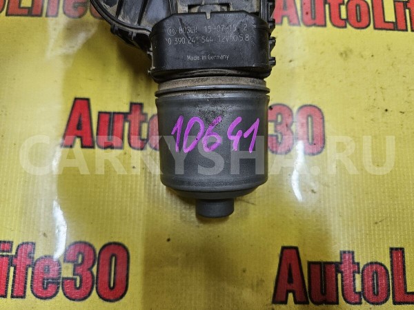 Мотор стеклоочистителя Renault Logan 