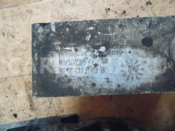 Кронштейн крепления стабилизатора Volkswagen Touareg I (2002—2006) Volkswagen Touareg оригинальный номер 7L0411063B